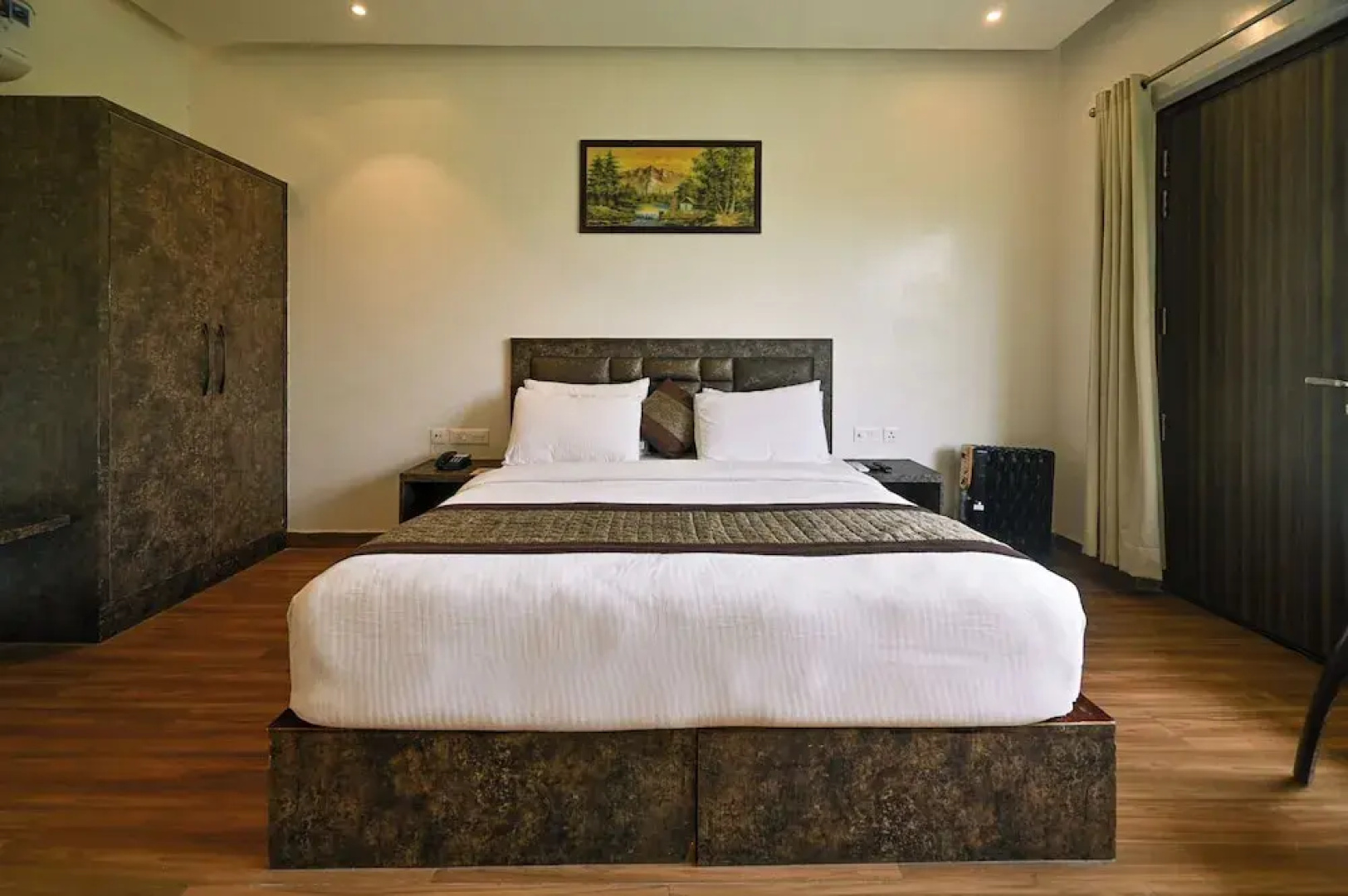 Aavaas Hill Resort