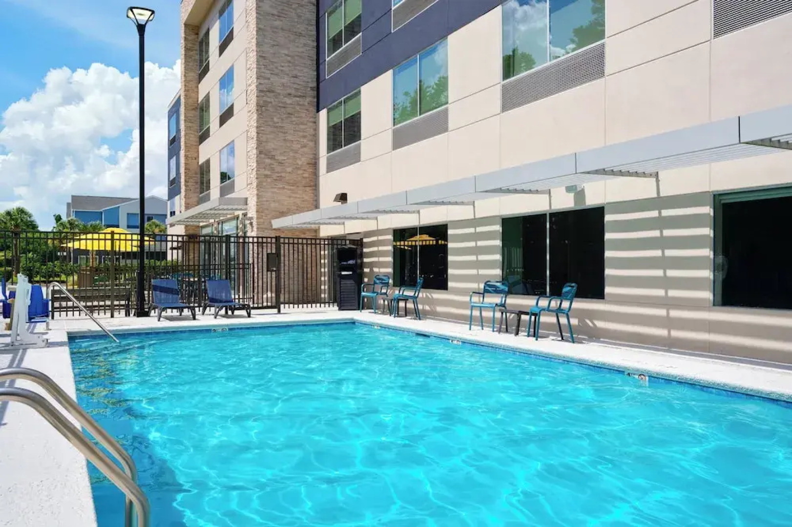 Holiday Inn Express & Suites Brunswick by IHG