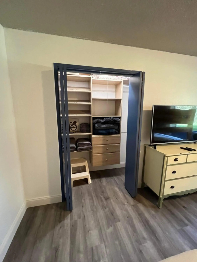 Rustic Girdwood Condo