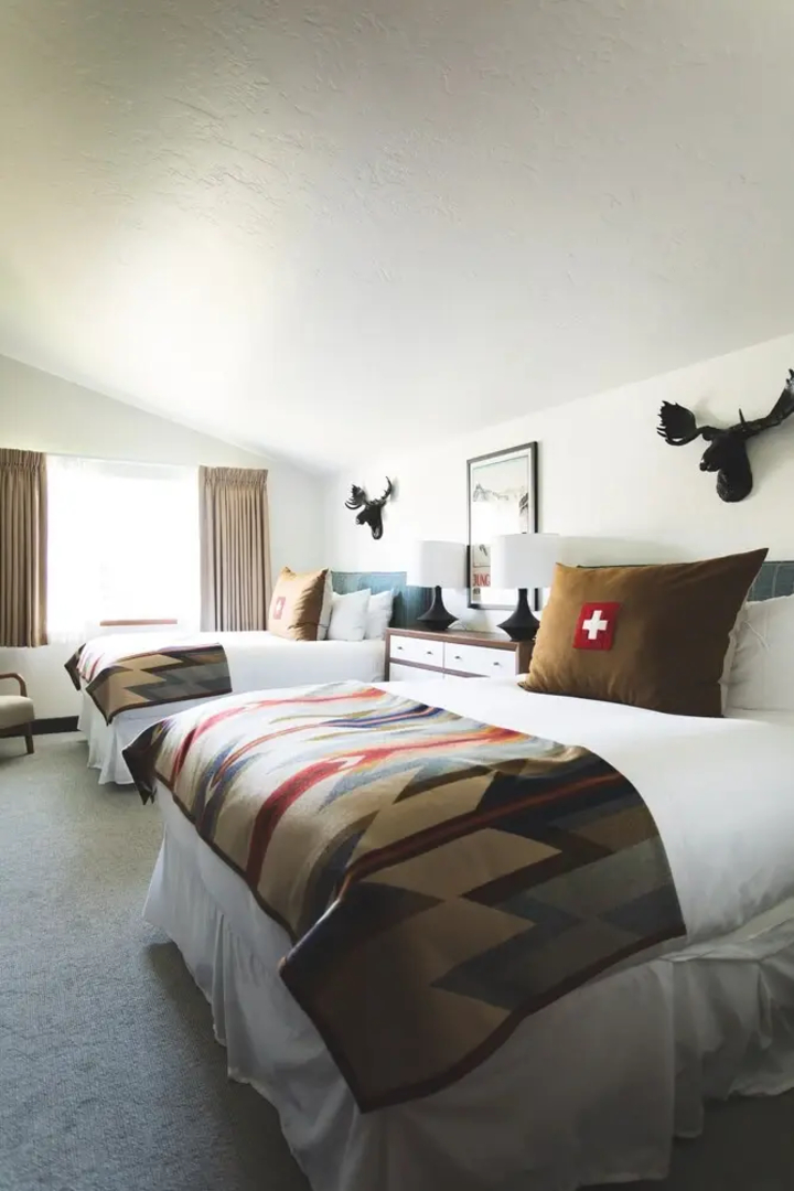 New Upscale Adventure Hub~ski Resorts, Backcountry & Park City 3032 1 Bedroom Apts by Redawning