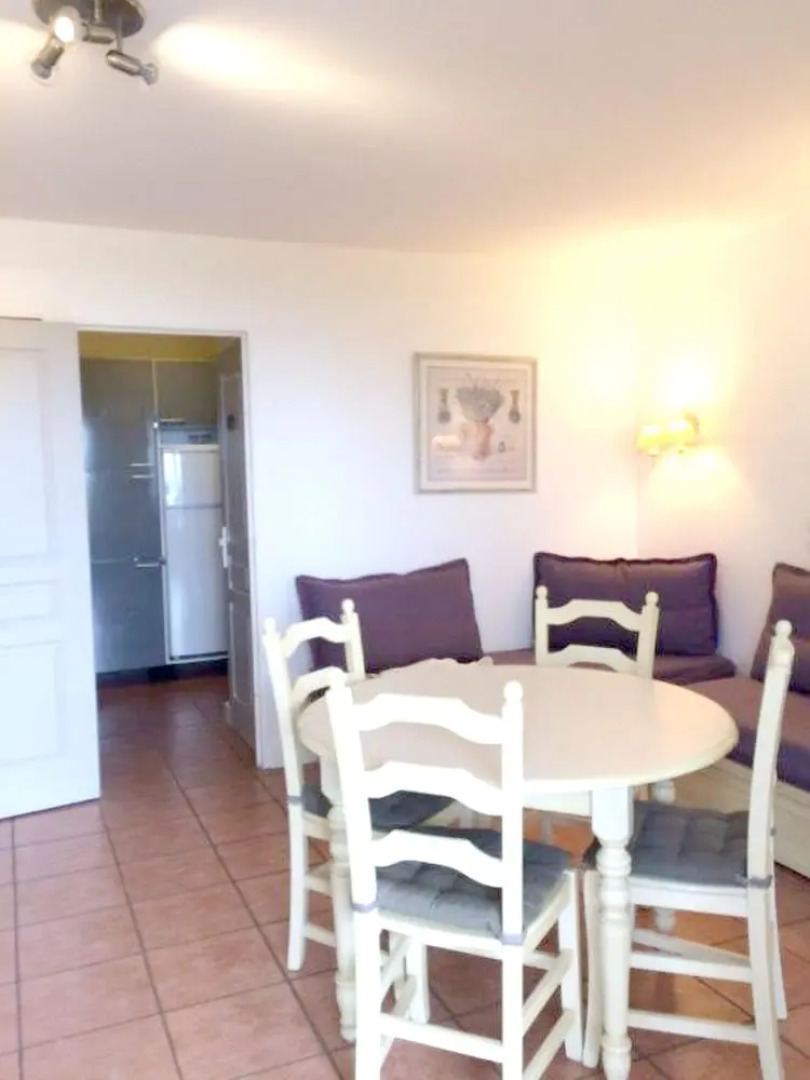 Apartment With 2 Bedrooms in Roquebrune-sur-argens, With Wonderful sea