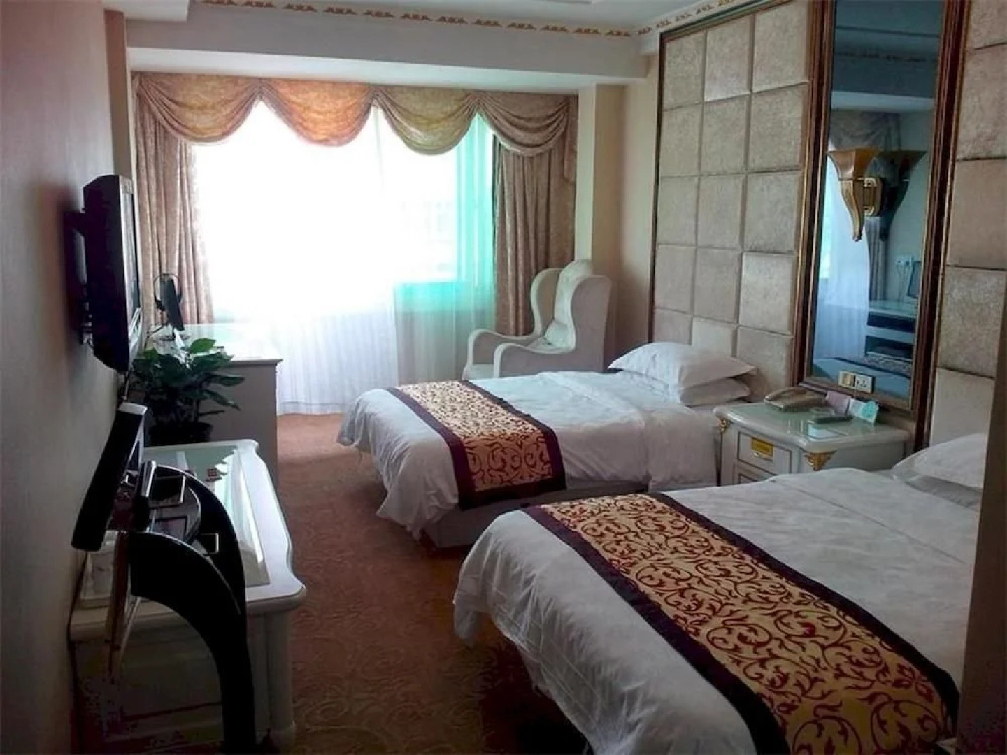 安庆世纪皇佳酒店