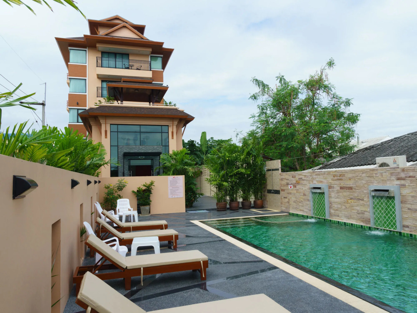 Visa Hotel Hua Hin