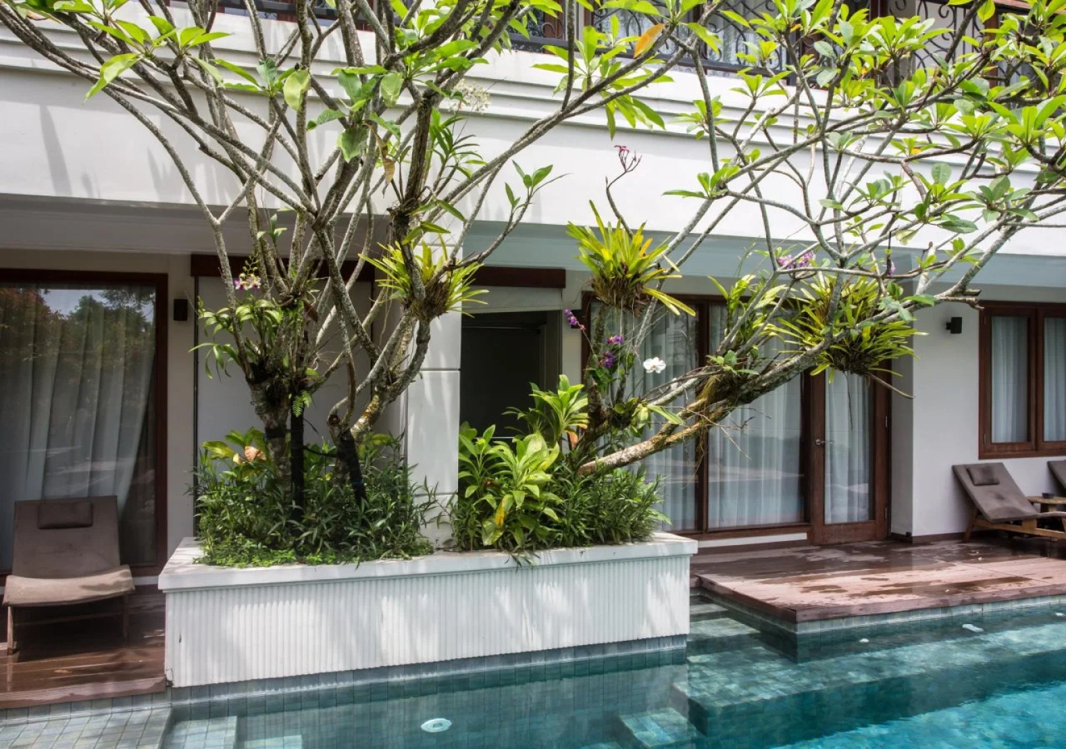 Seminyak Lagoon All Suites Hotel