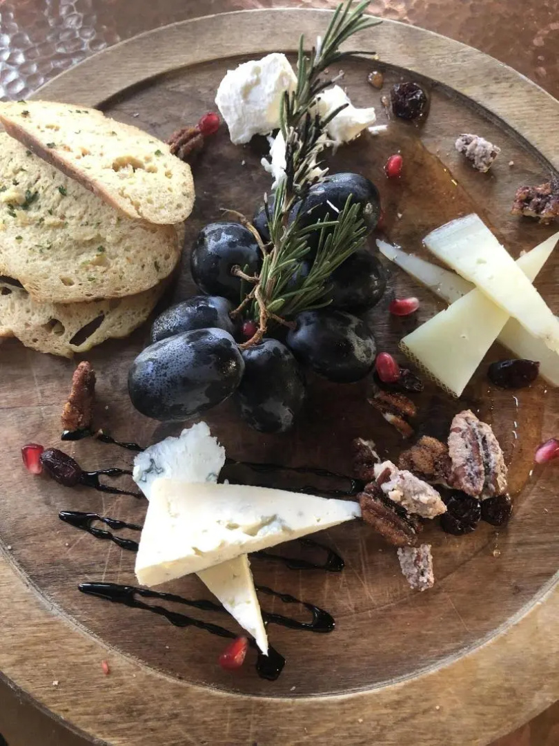 Glen Ellen Inn