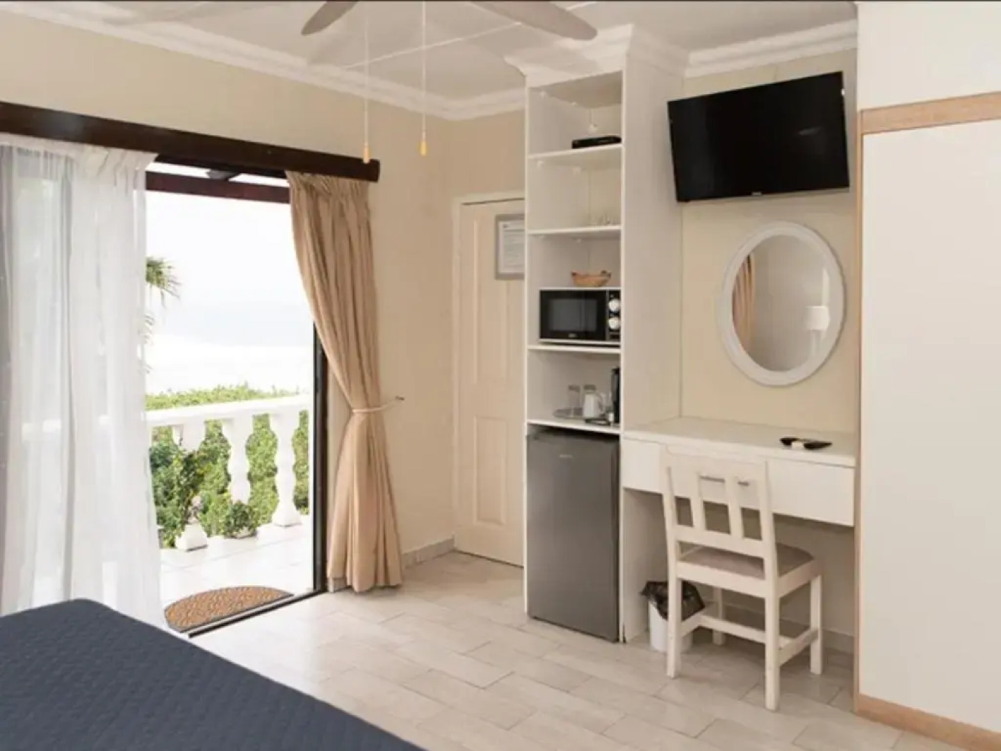 Gracelands Beach Lodge