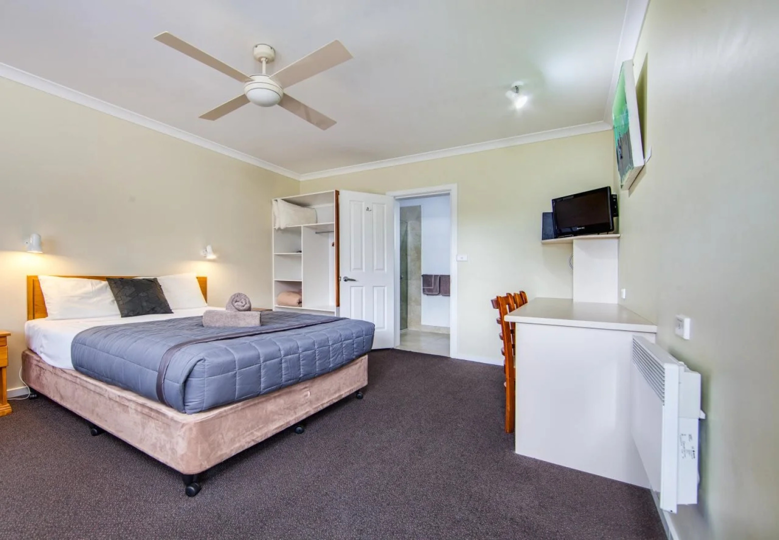 Wintersun Gardens Motel