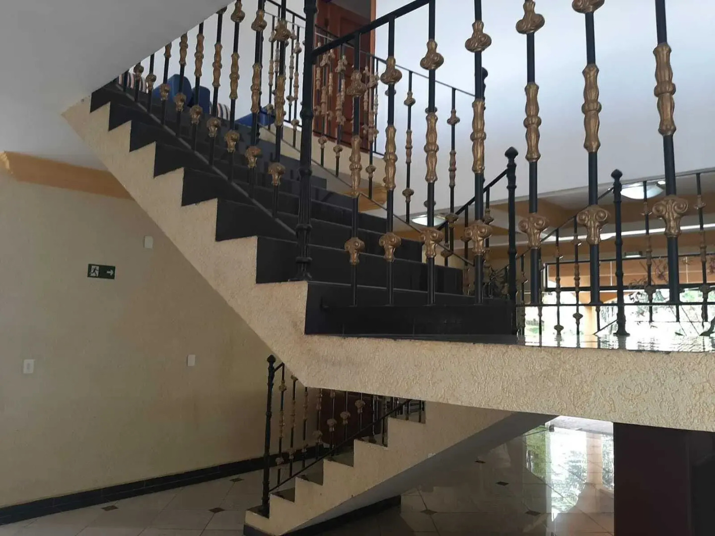 Paradies Hotel Express