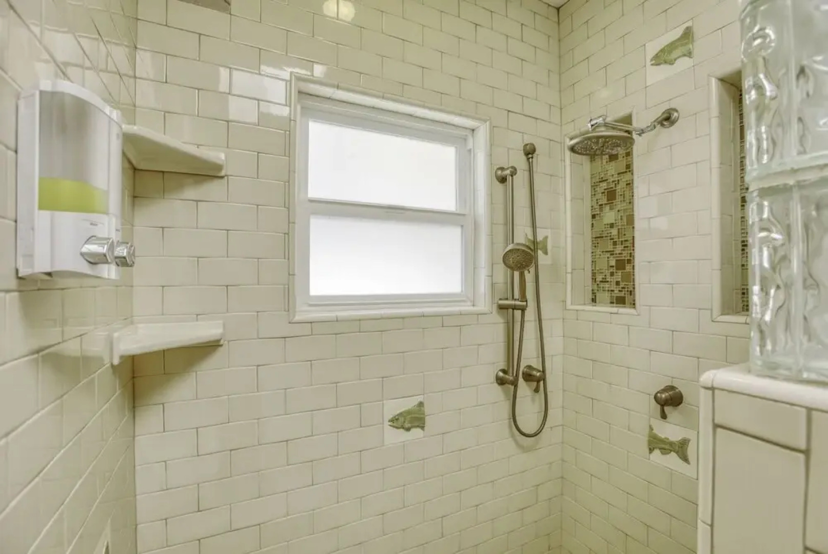 1460 Strand Way 2 Bedroom Home by Redawning