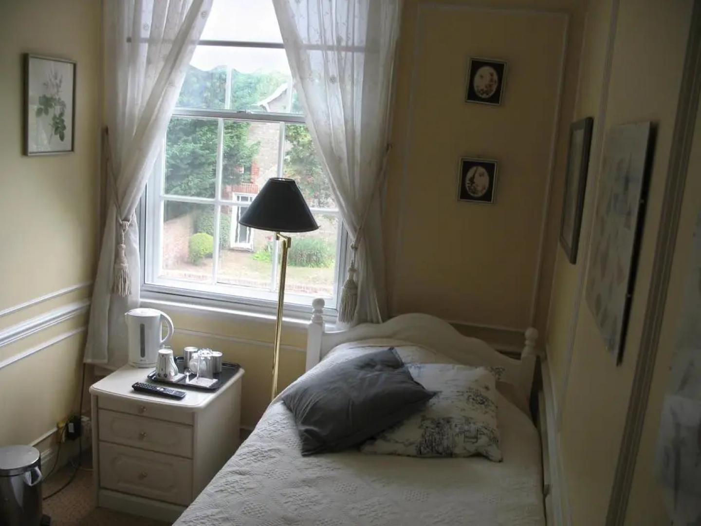 Rothmans B&B