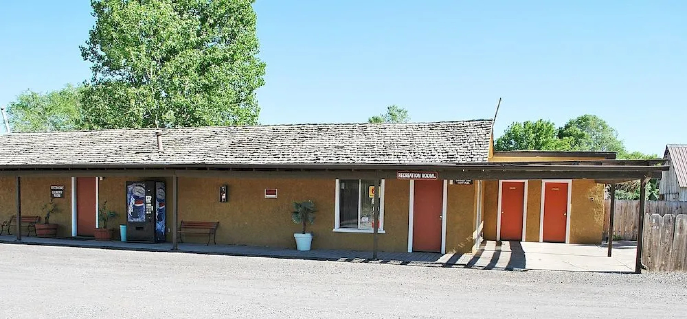 Oregon Motel 8 and RV Park