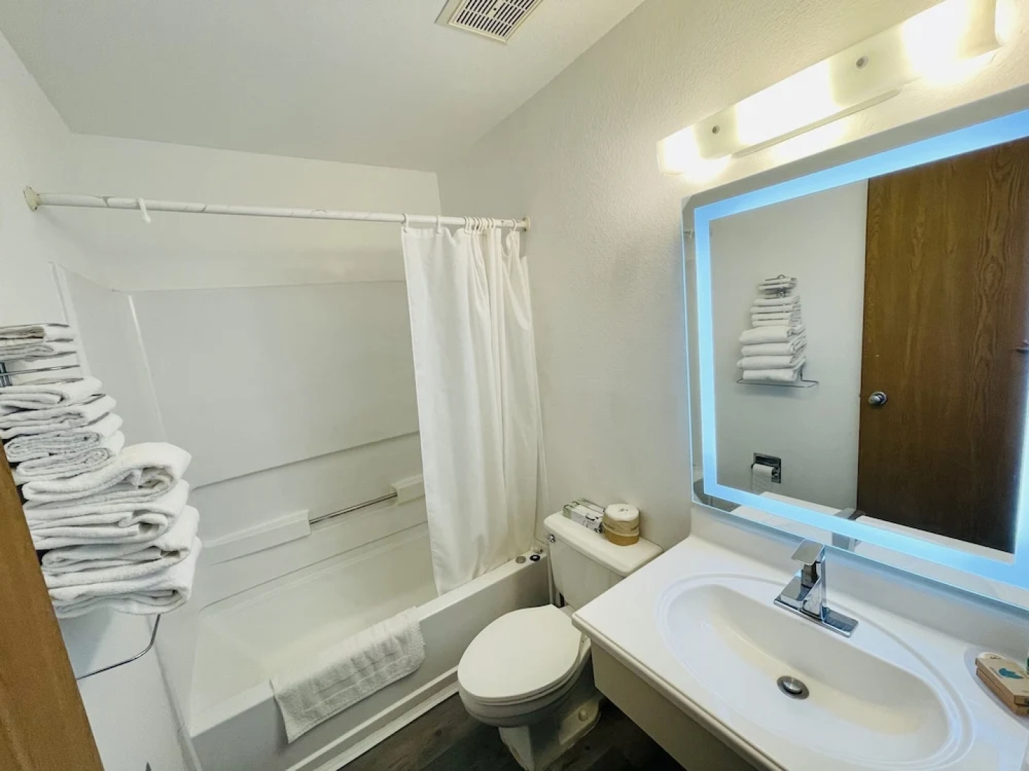 Americas Choice Inn And Suites