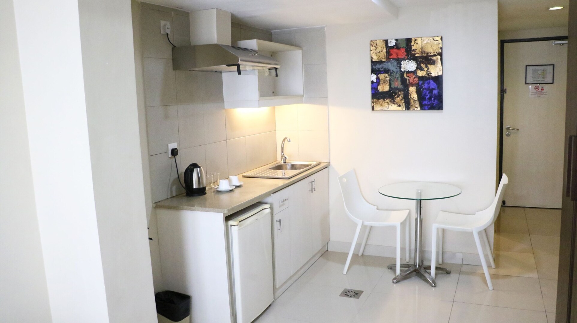 LeGallery Suites Hotel