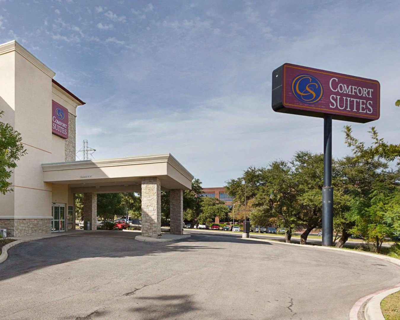Comfort Suites Medical Center near Six Flags