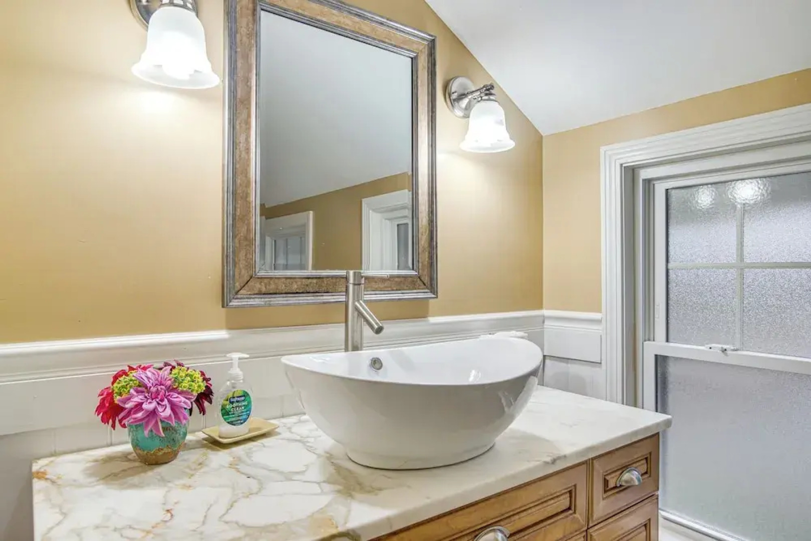 < Half-mi to Shore: Harwich Port Beach House