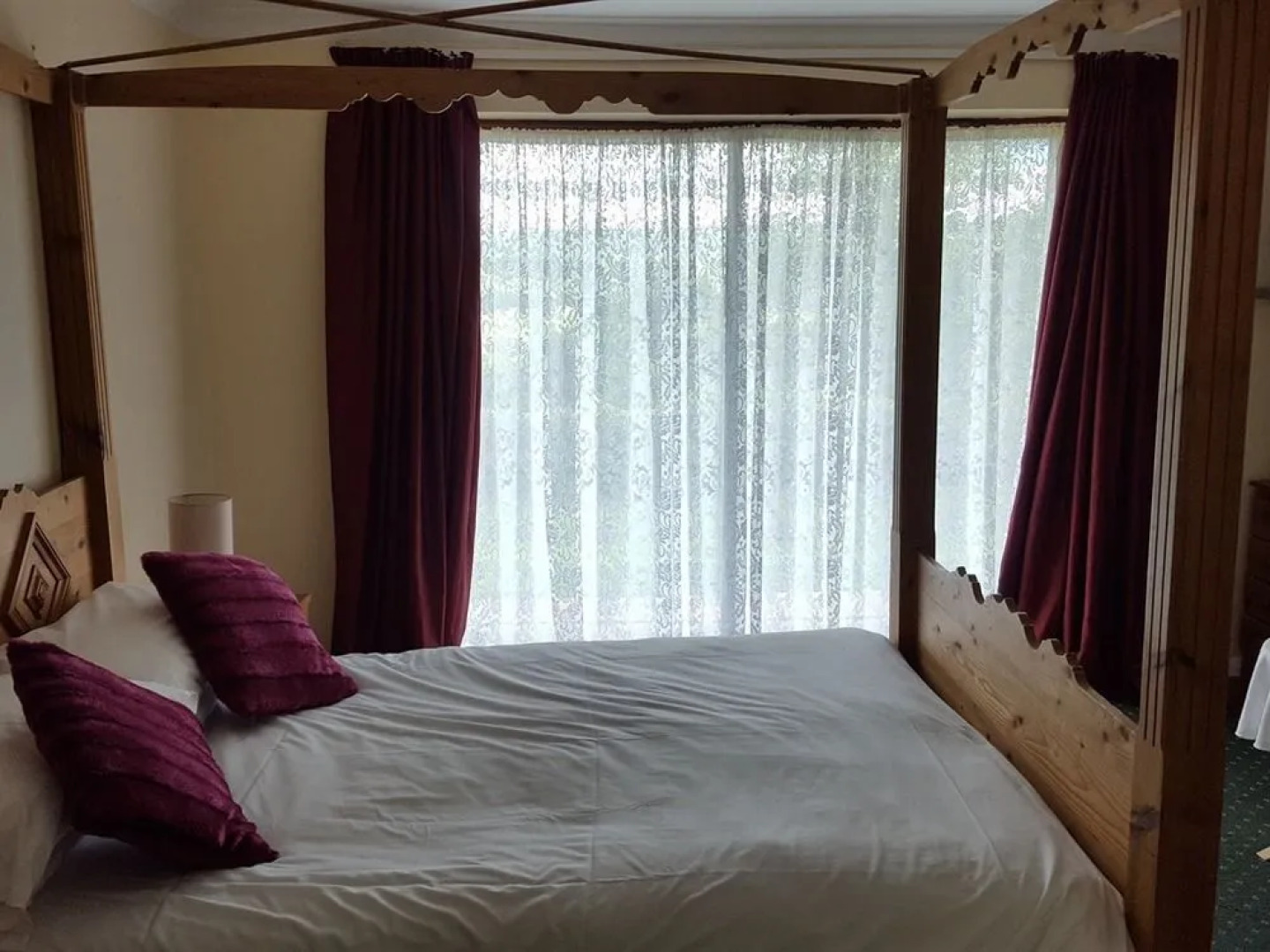 The Bear Inn and Burwash Motel