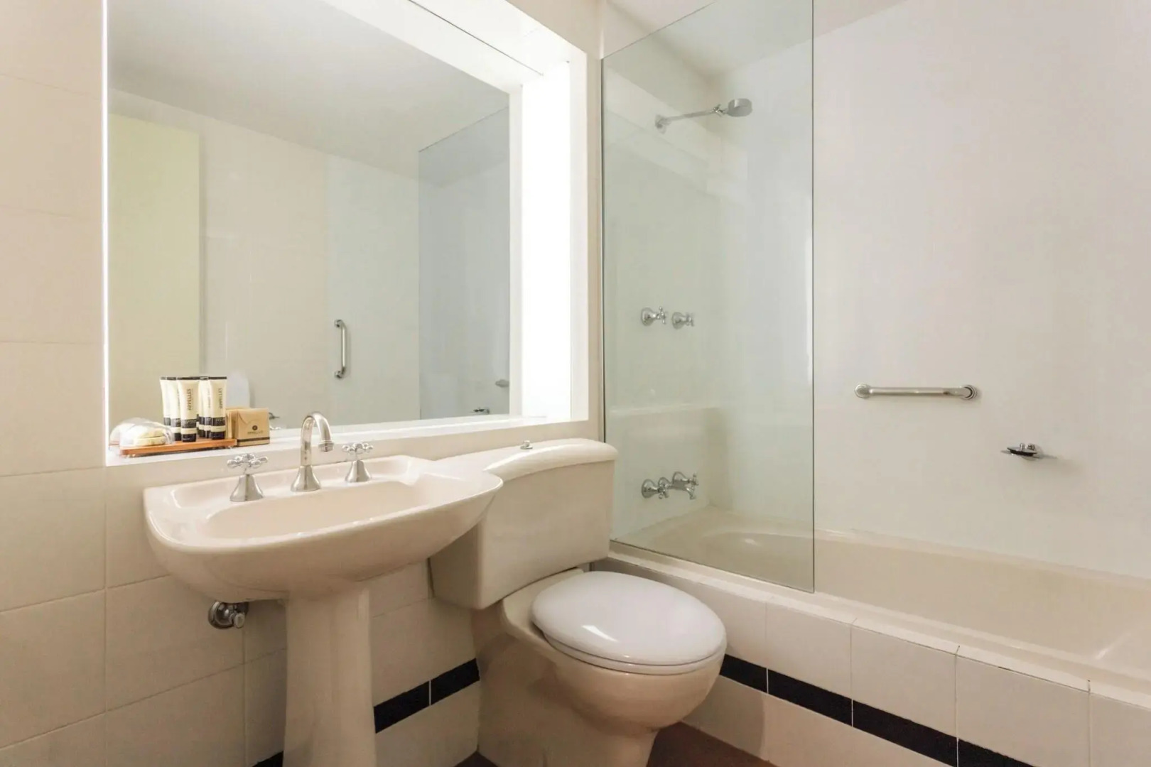 Hadley's Orient Hotel