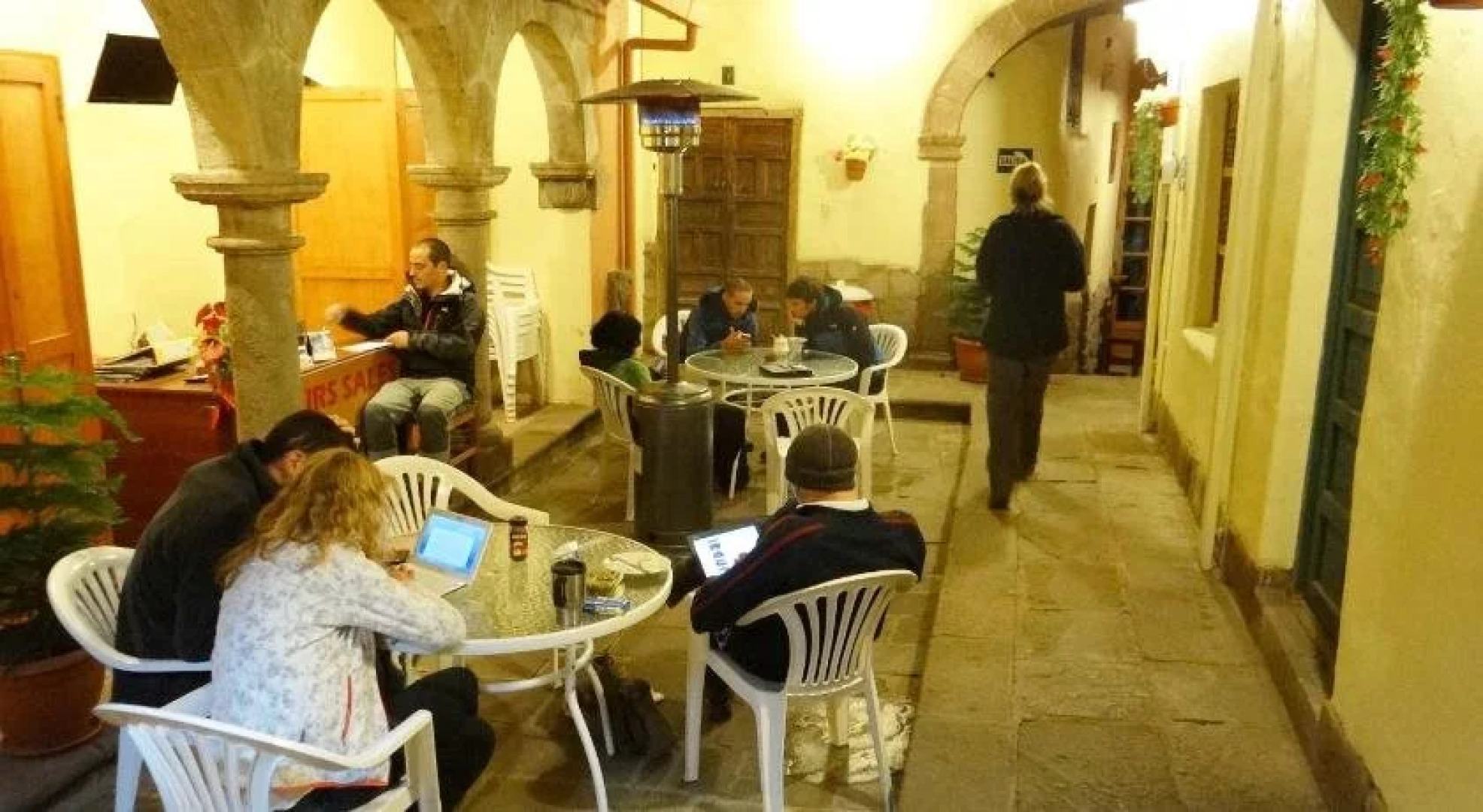 Hitchhikers Cusco Hostel