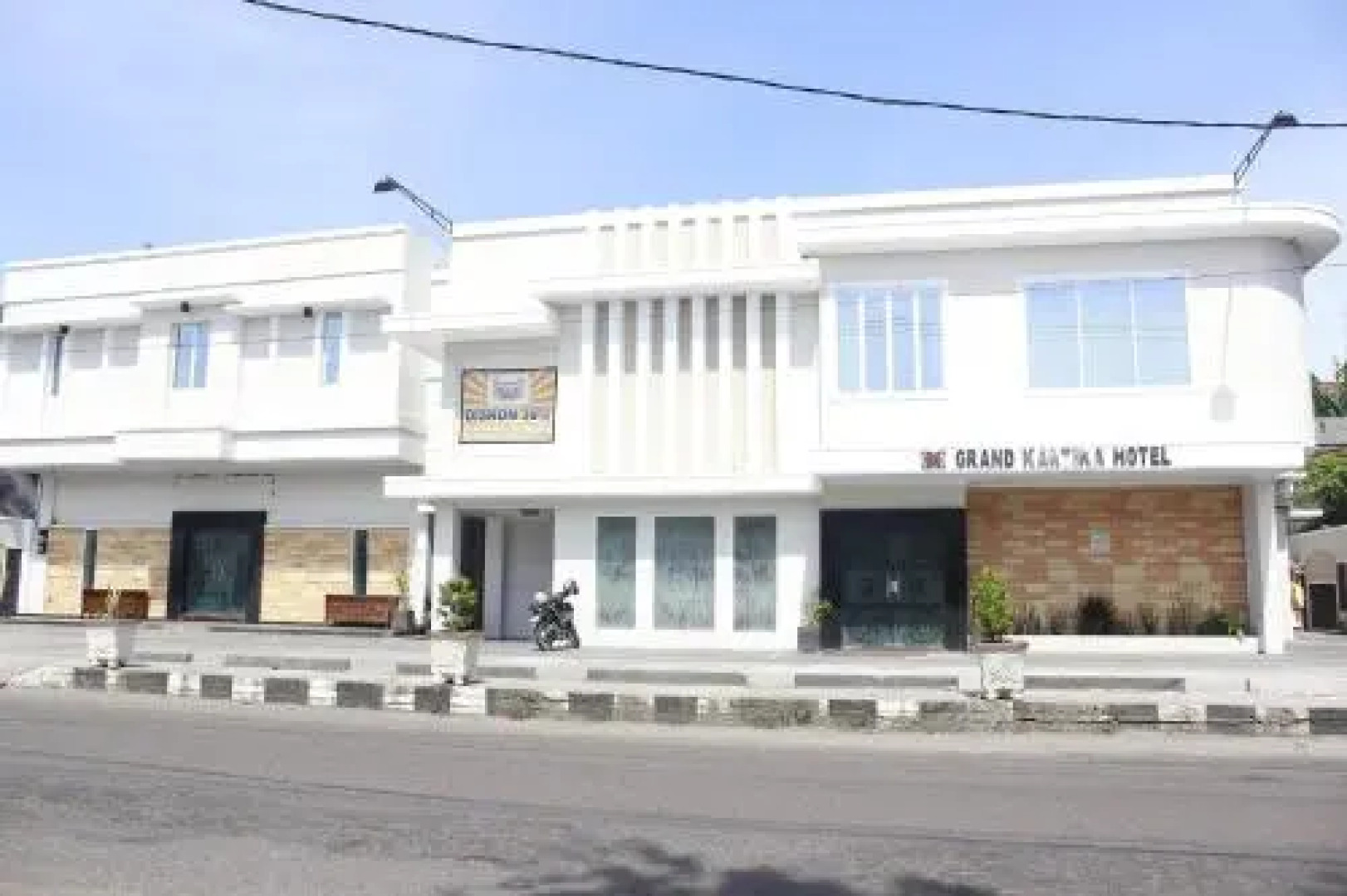 Hotel Grand Kartika