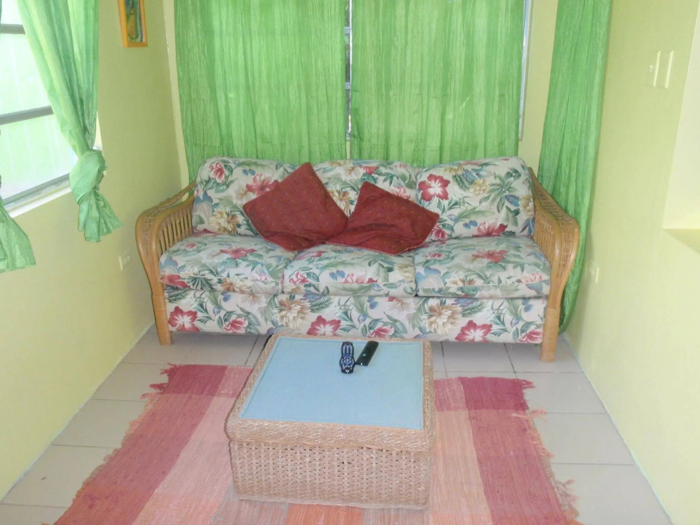 Eldemire's Tropical Island Inn