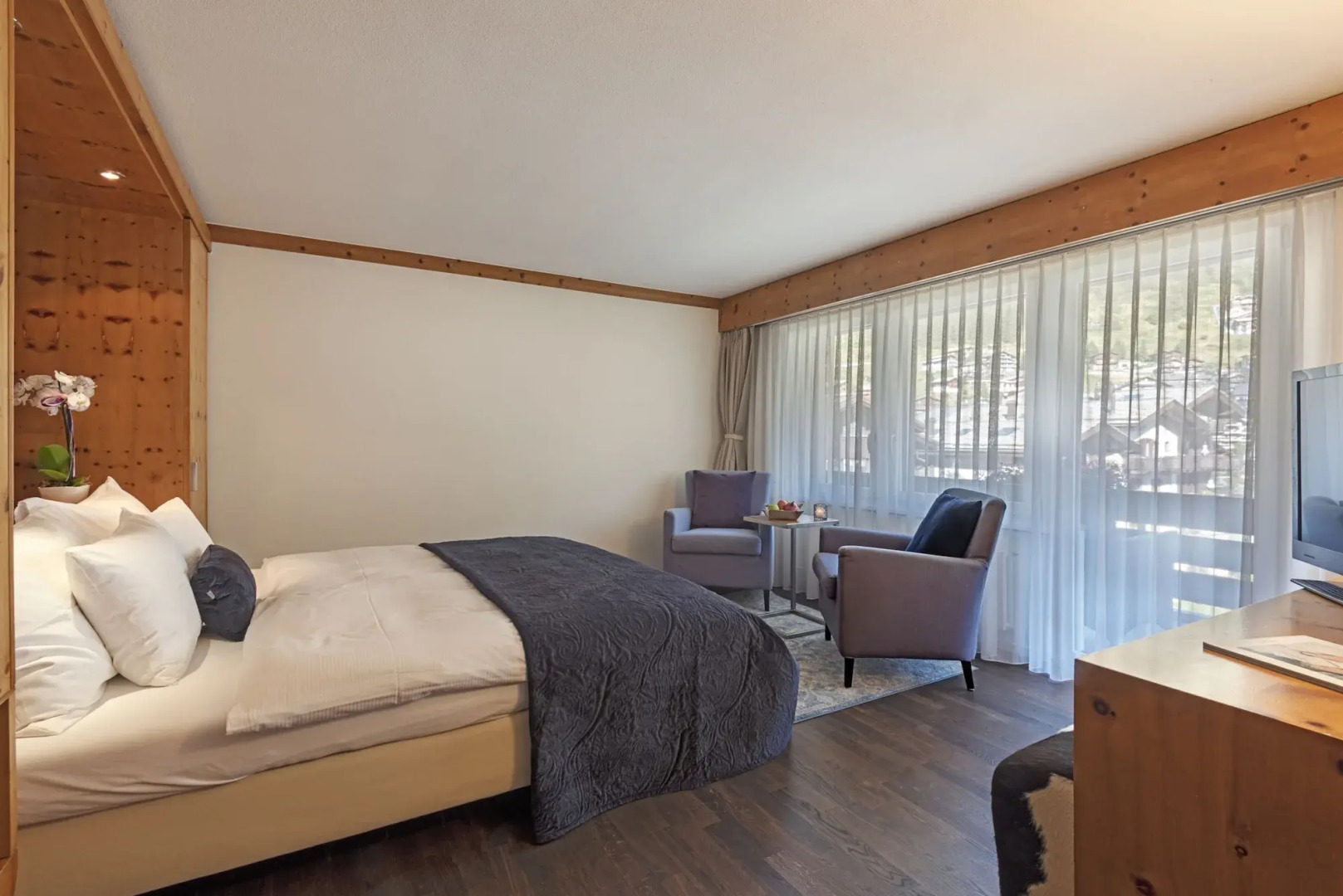 Le Mirabeau Hotel & Spa