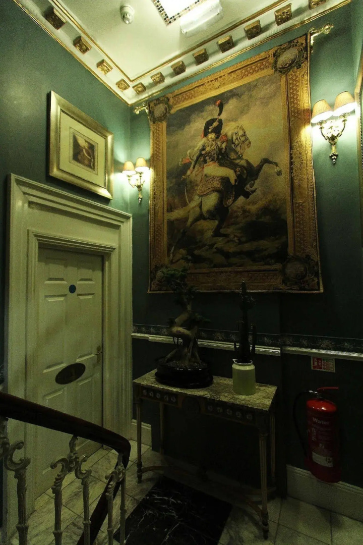 Opulence Boutique Hotel