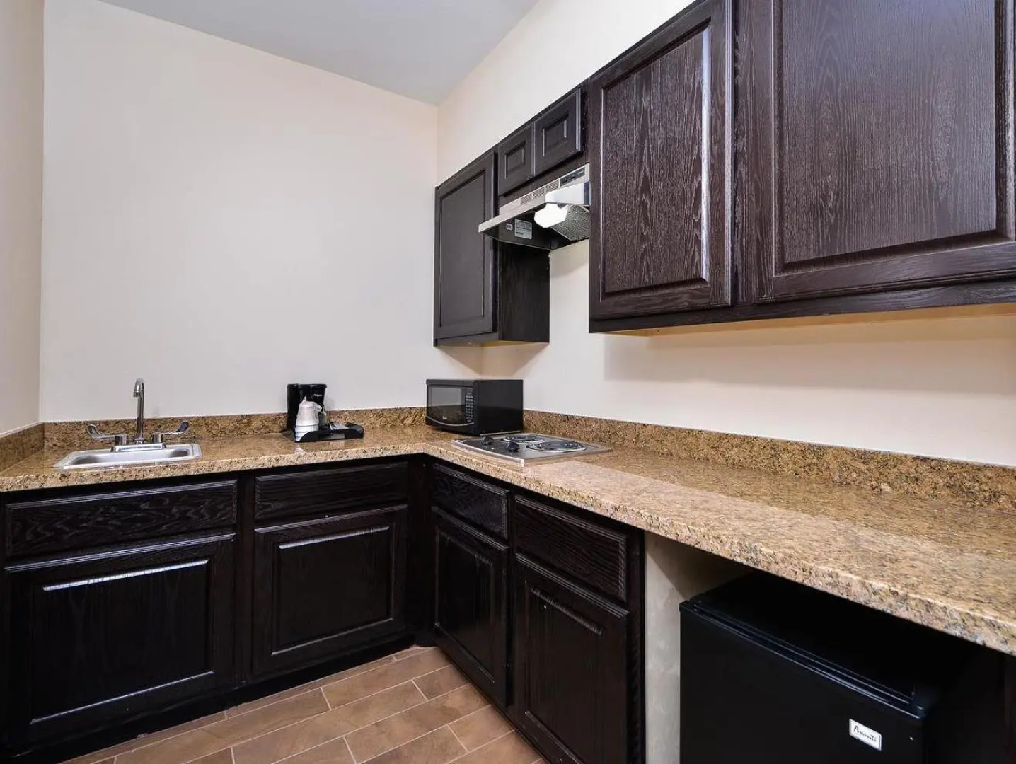 Americas Best Value Inn & Suites Cuero