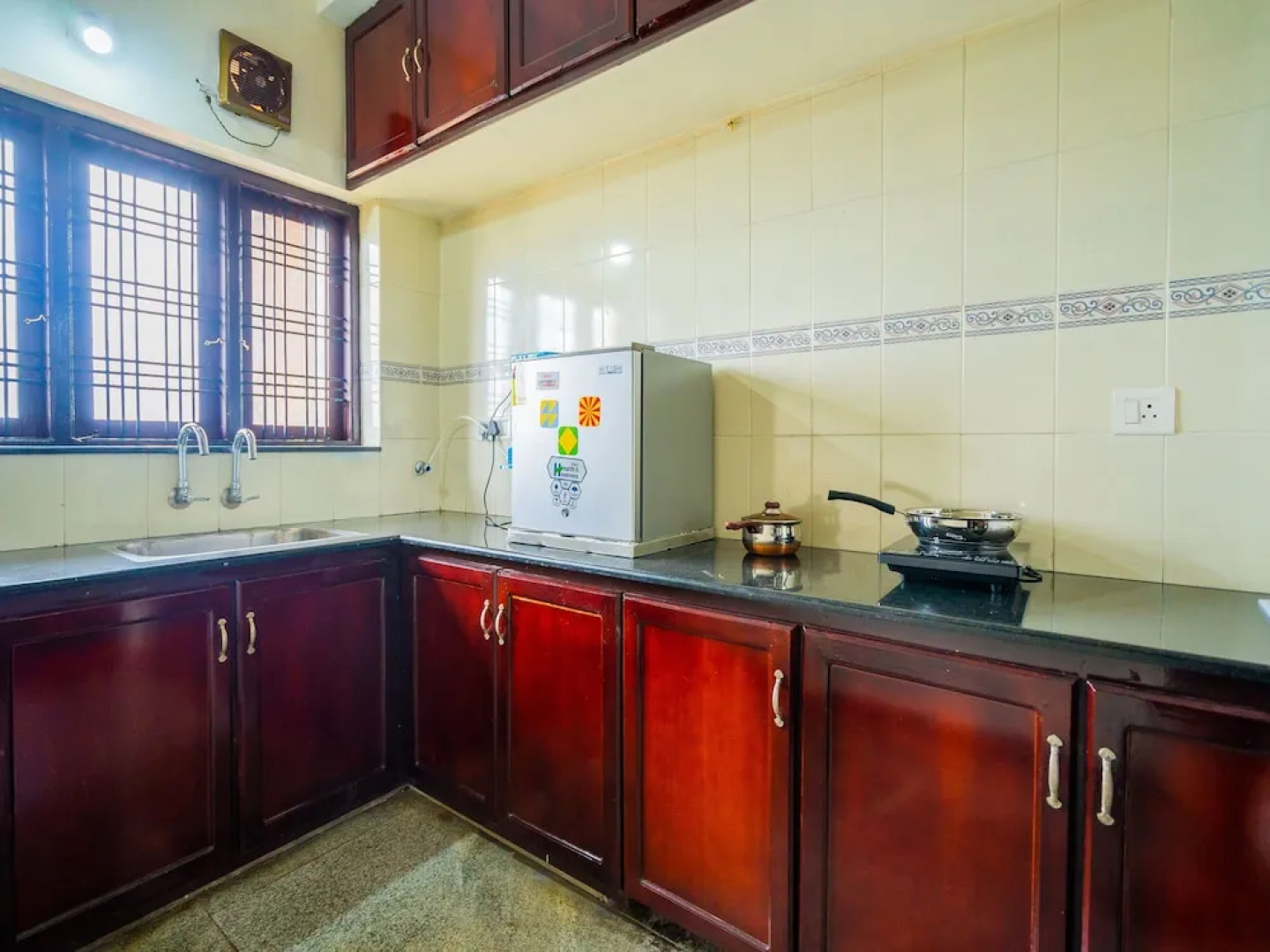 OYO 15412 Home 2BHK Aluva Metro Station