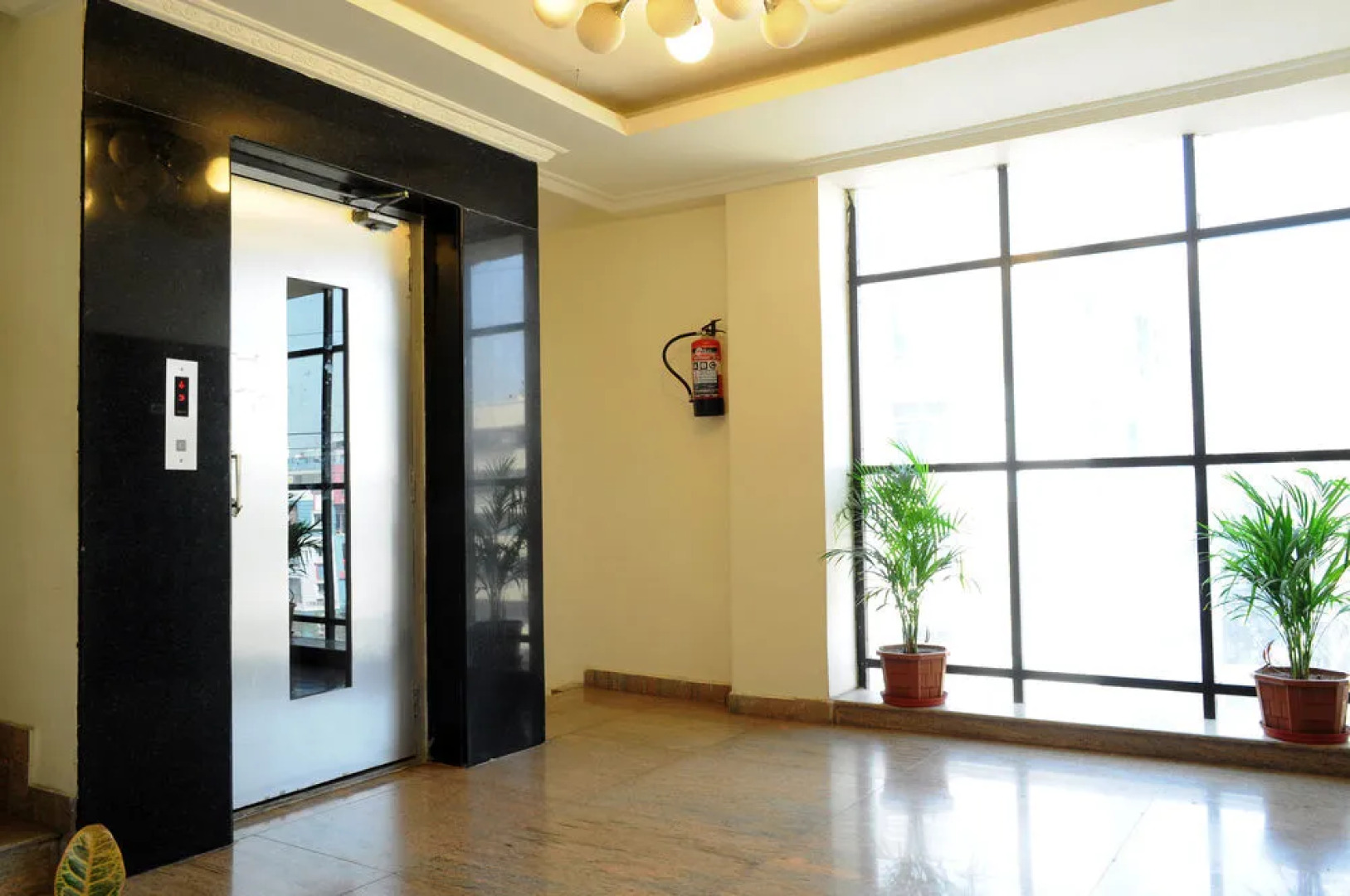 OYO 17375 My Place Kondapur Hicc