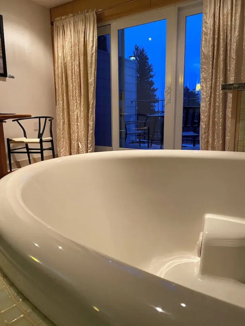 Pikes Peak Paradise Bed and Breakfast