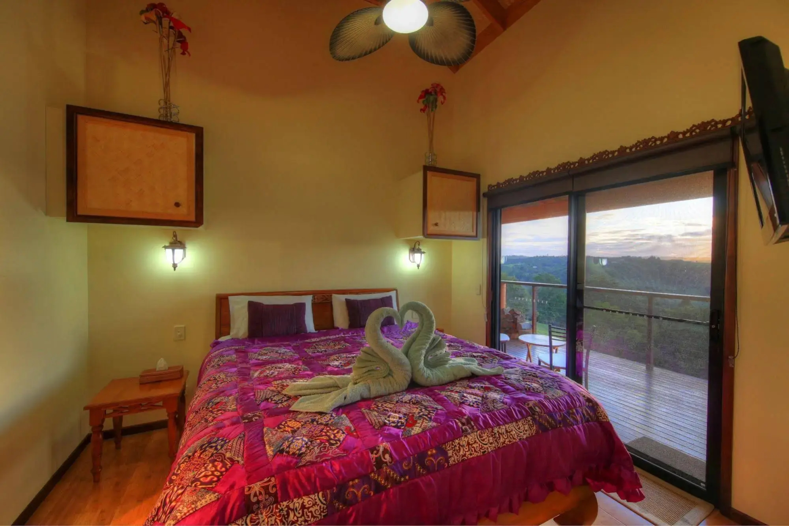 Maleny Tropical Retreat Balinese B&B