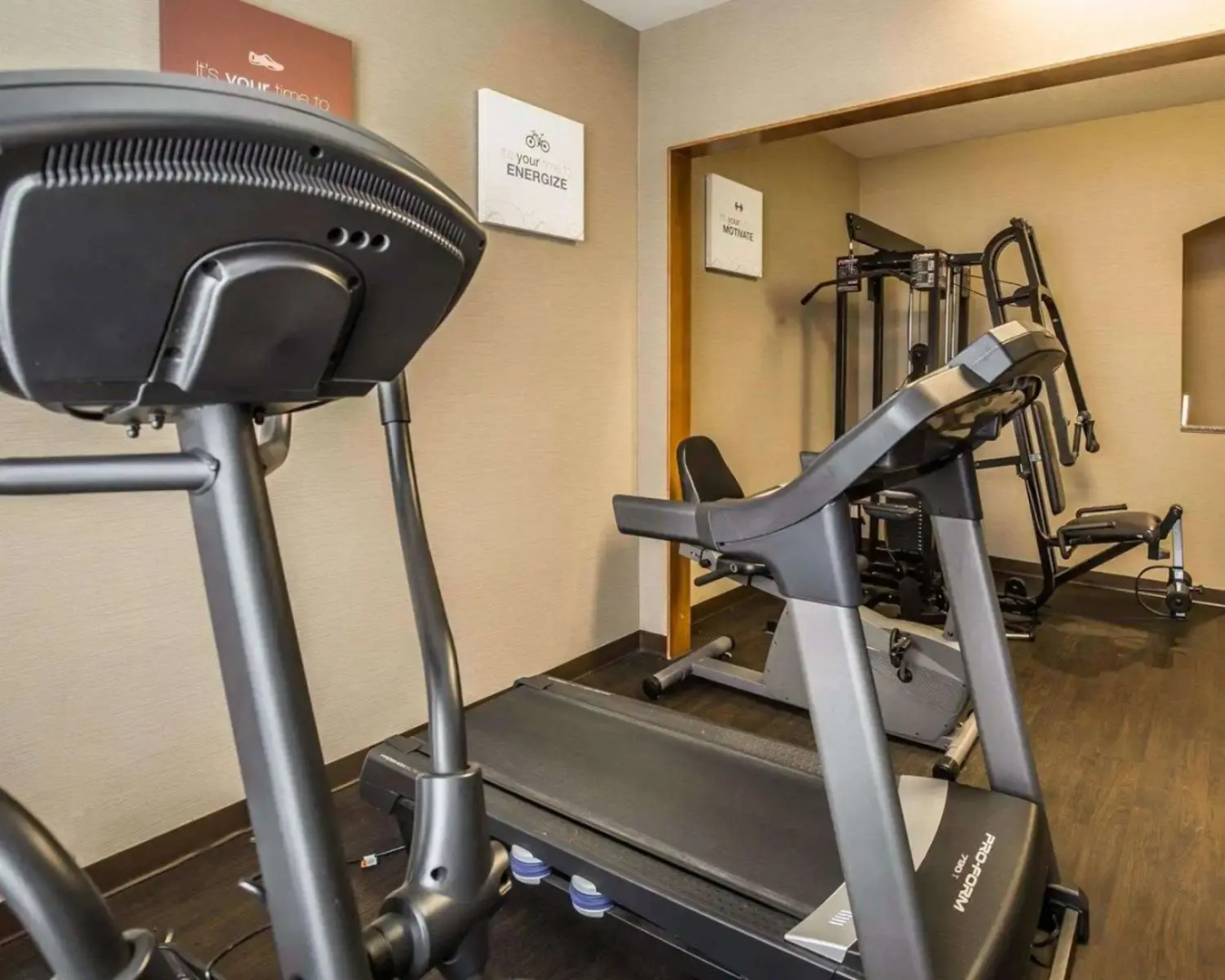 Comfort Suites Stafford Near Sugarland