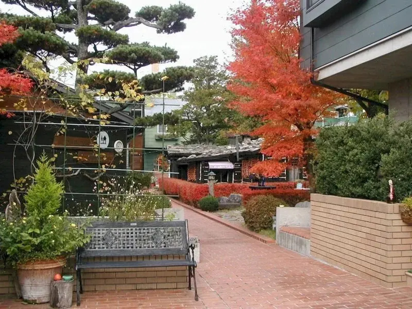 B and B Youpen House