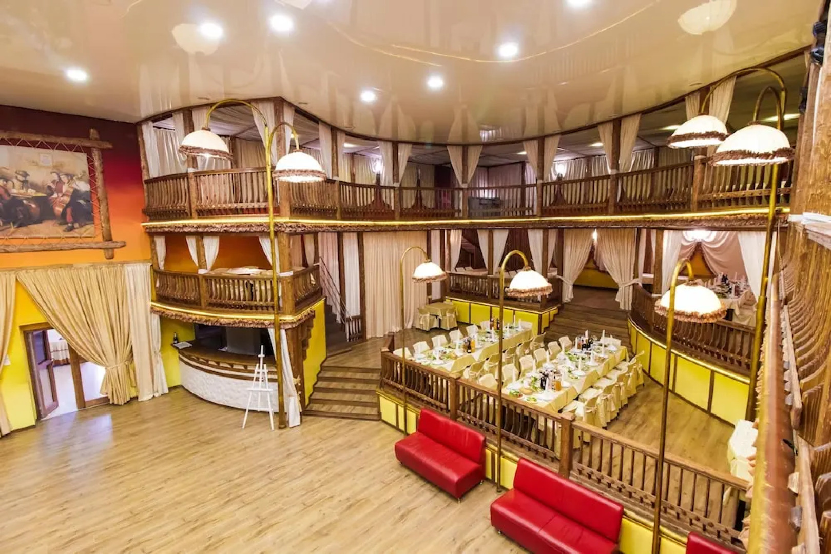 Отель «Галактика»