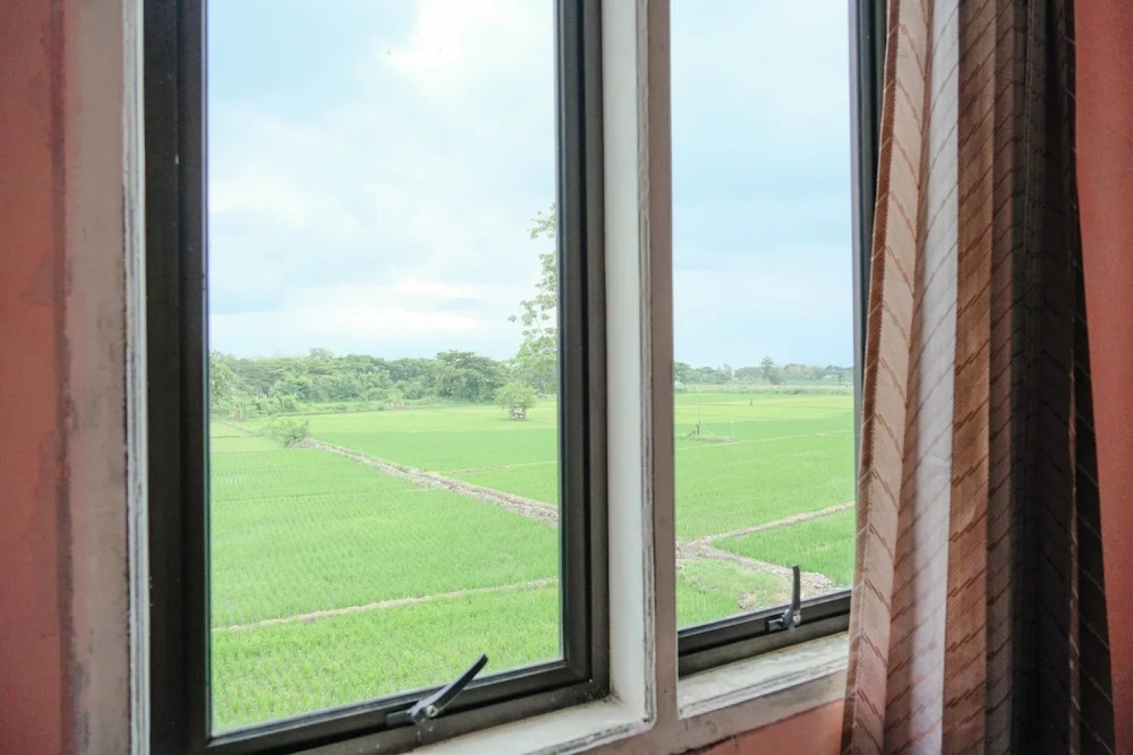 Hotel Istana Family by OYO Rooms