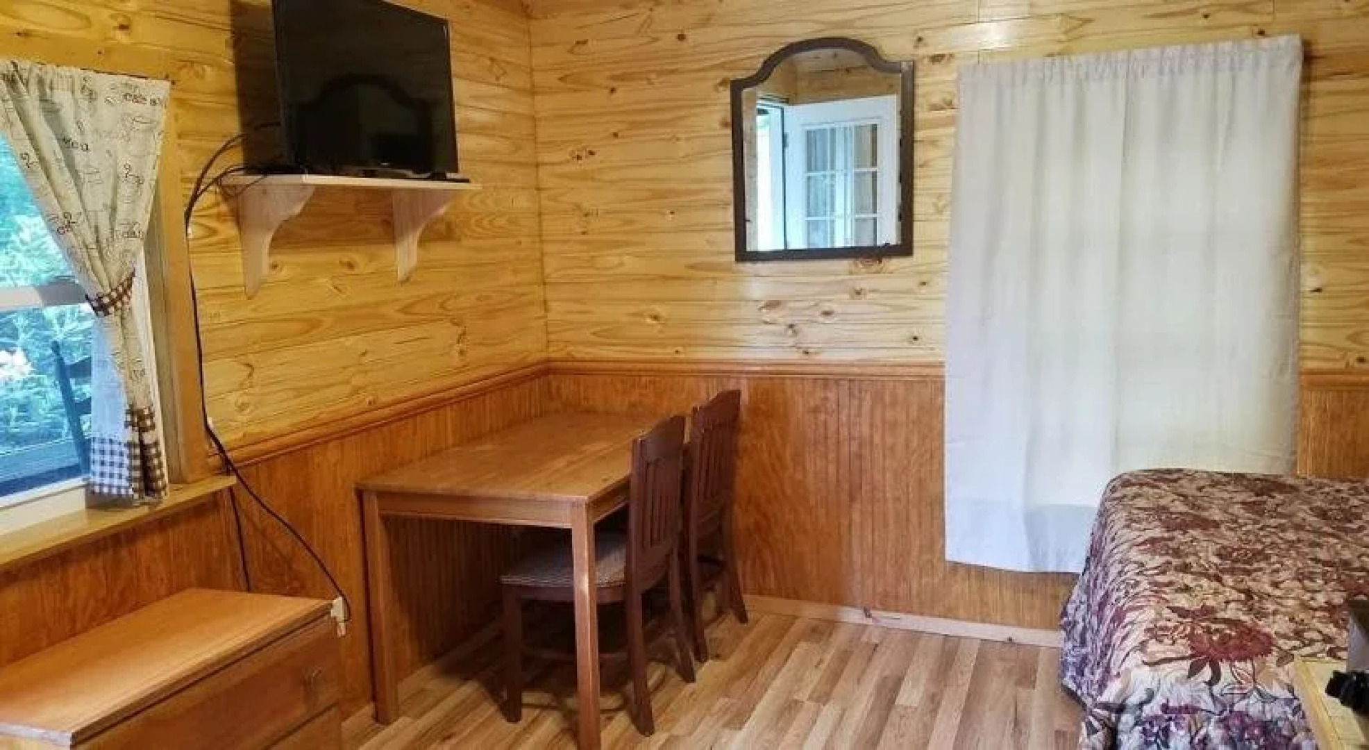 Maple Lodge Cabins
