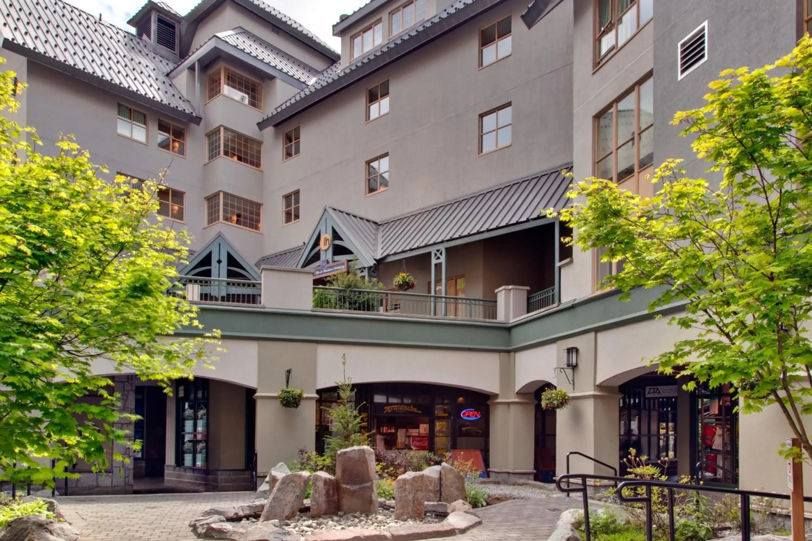 Whistler Peak Lodge