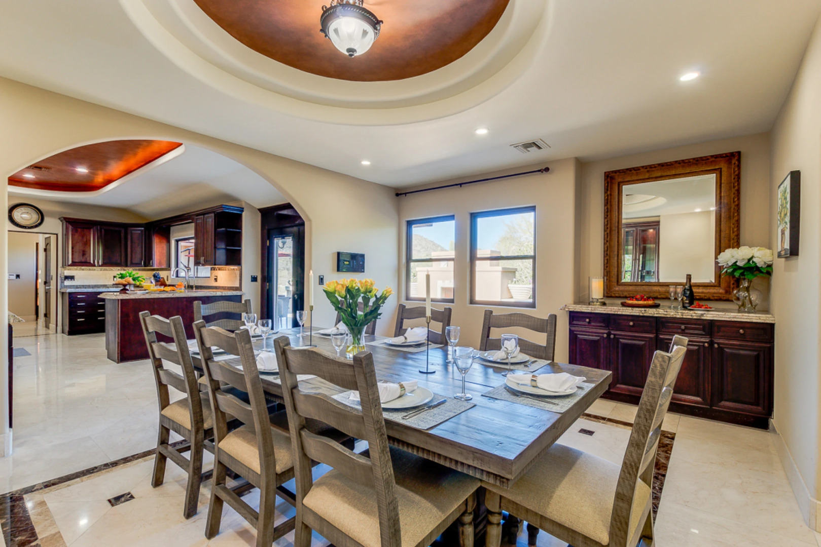 Your Oasis-Private Estate Resort 6Bdrm/5.5 Bath/Pool Misters