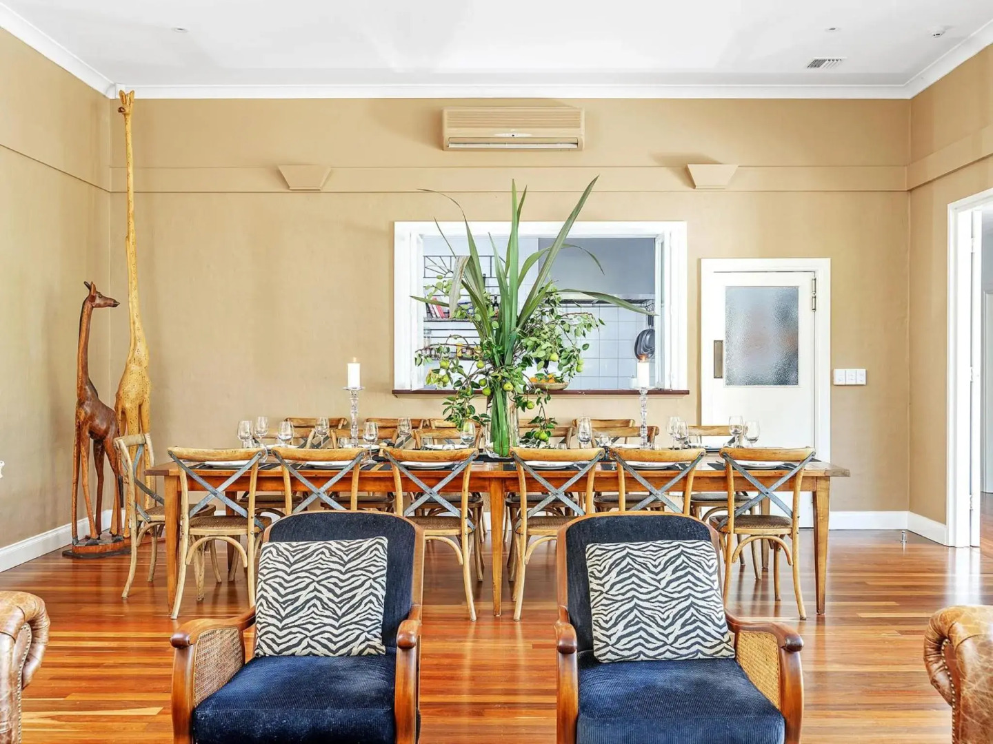 MILHOUSE Berry 4pm Check Out Sundays except Peak season