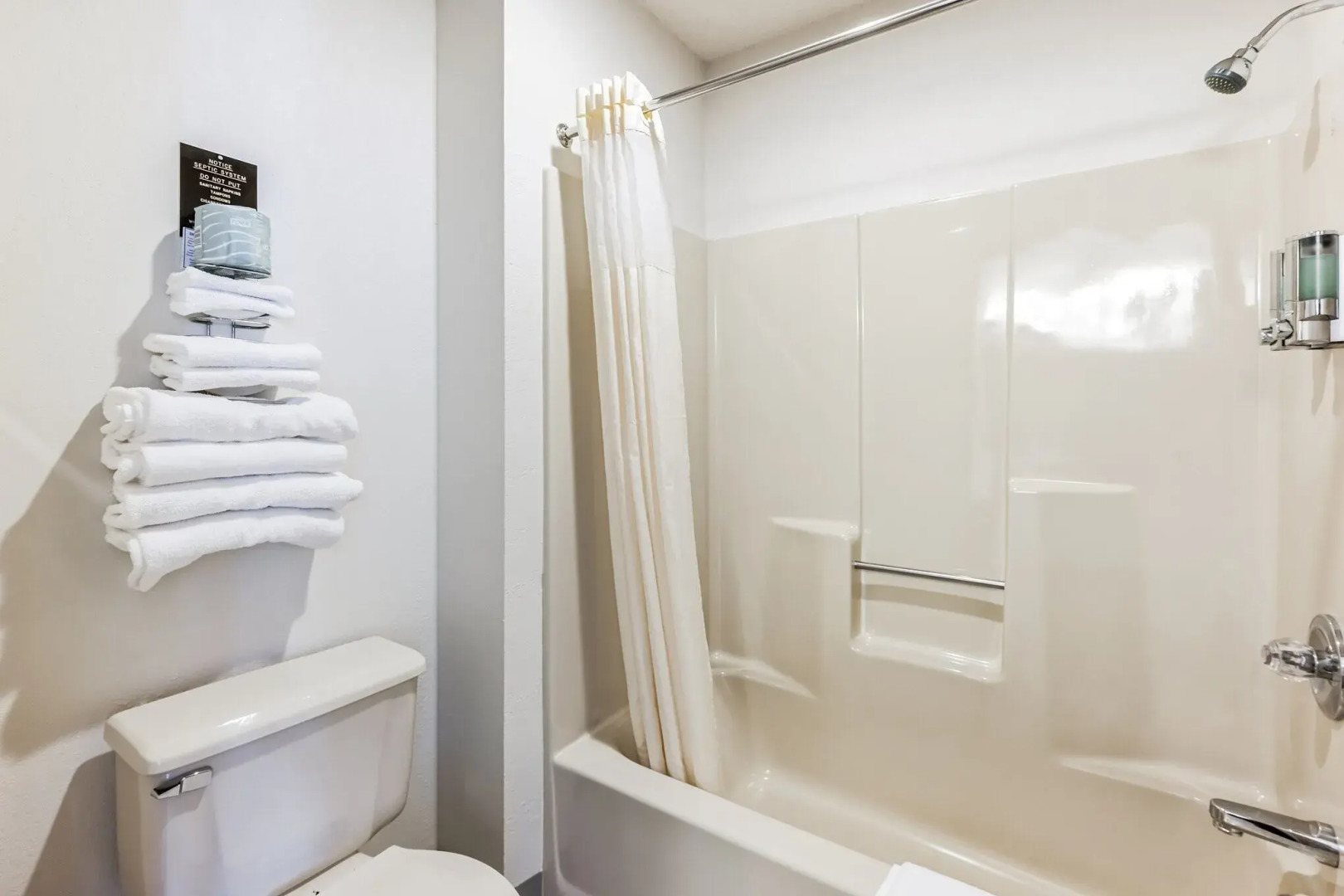 Boulder Junction Motor Lodge