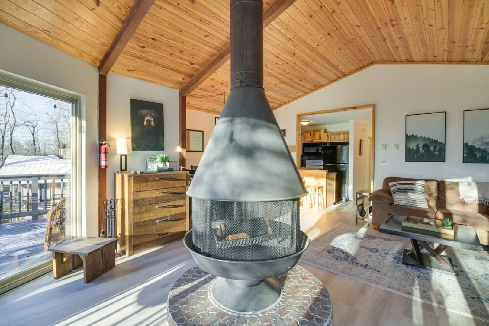 Rustic Getaway With Fireplace - Walk to Slopes!