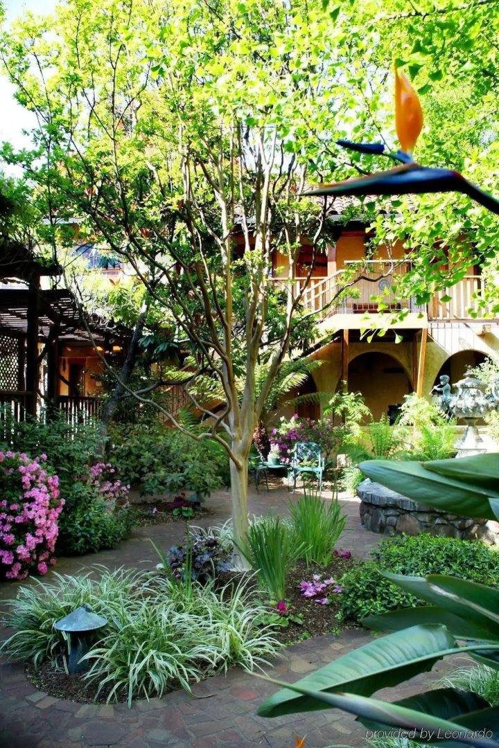 Rancho Caymus Inn