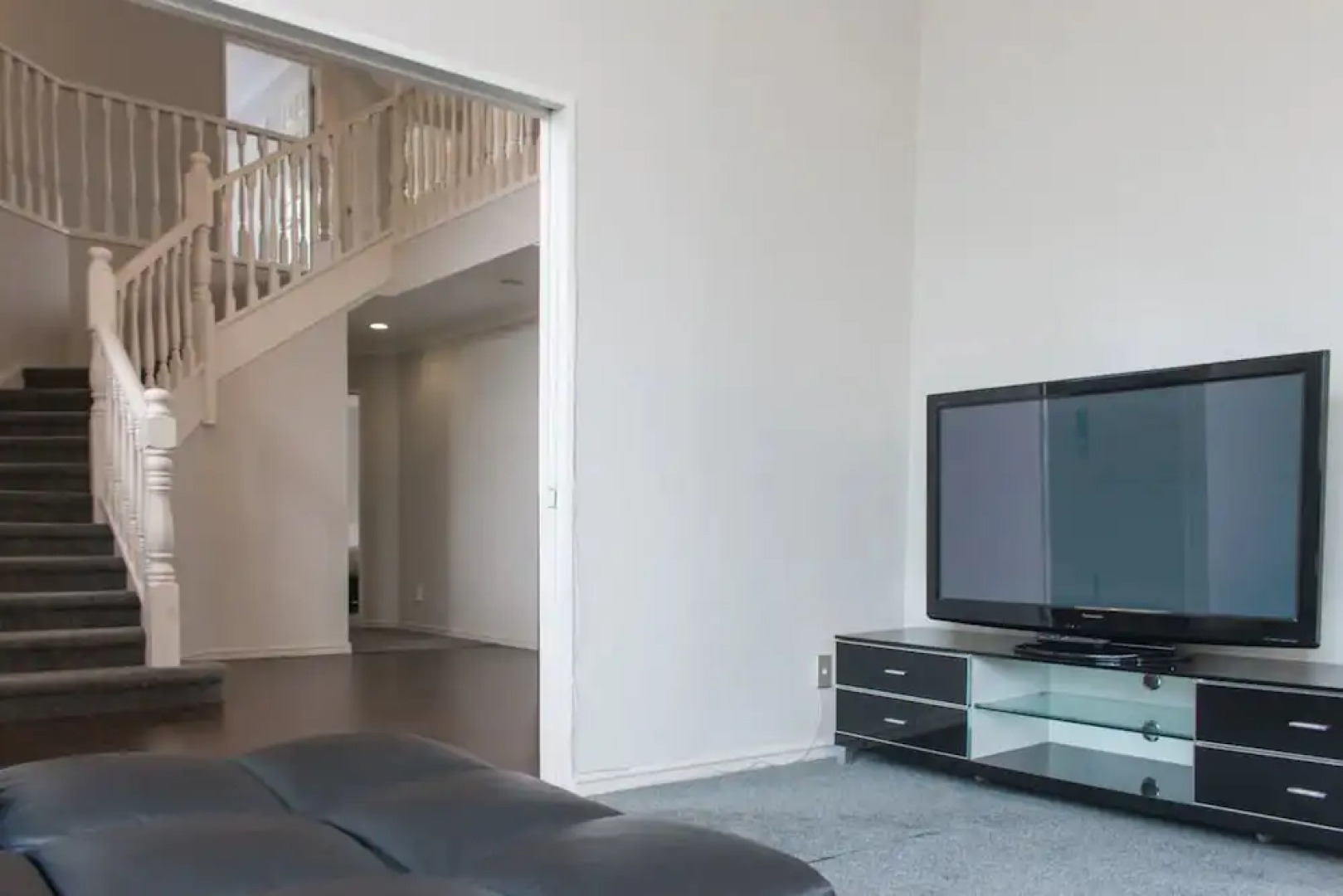 Elegant 6 Bedroom Home in East Auckland