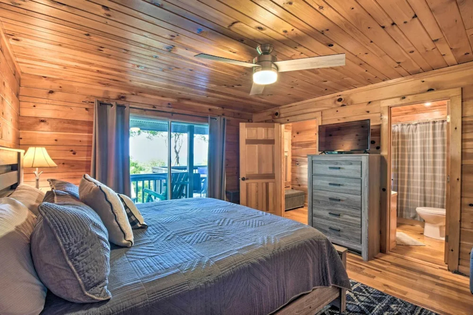 Bent Tree Cabin With Mountain & Lake Views!