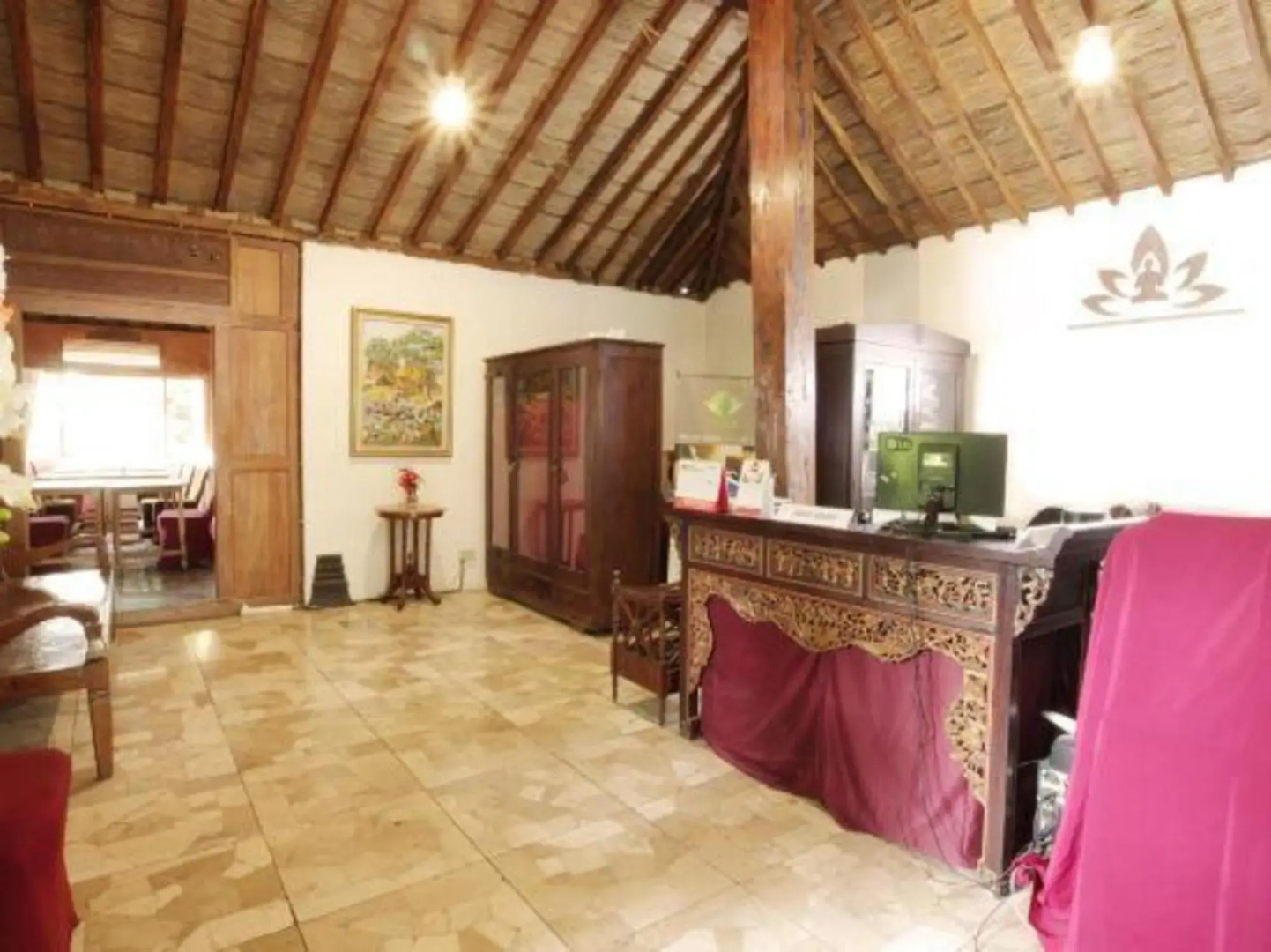 OYO 171 Lotus Art Garden Hotel