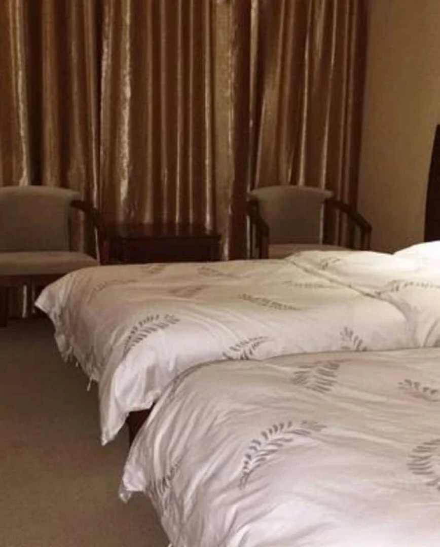 Tenglong Business Hotel