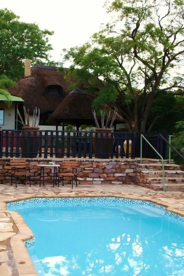 Toko Kamanjab Lodge & Safari