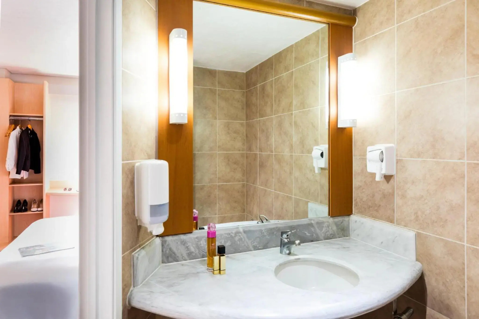 ibis Guadalajara Expo