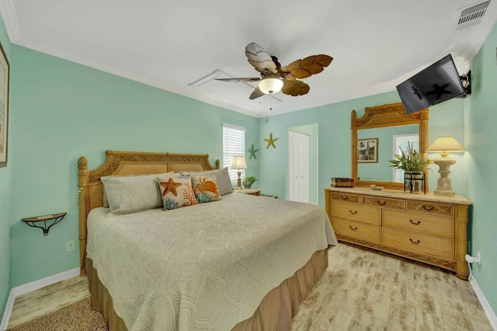 The SS Mermaid-Spotless Island - 2 Br Villa