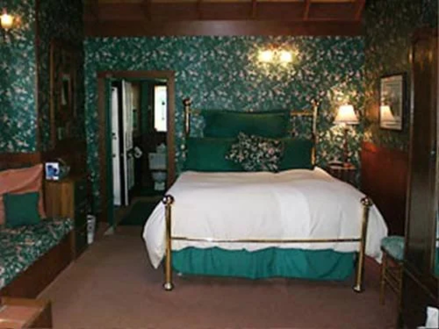 A Victorian Garden Inn